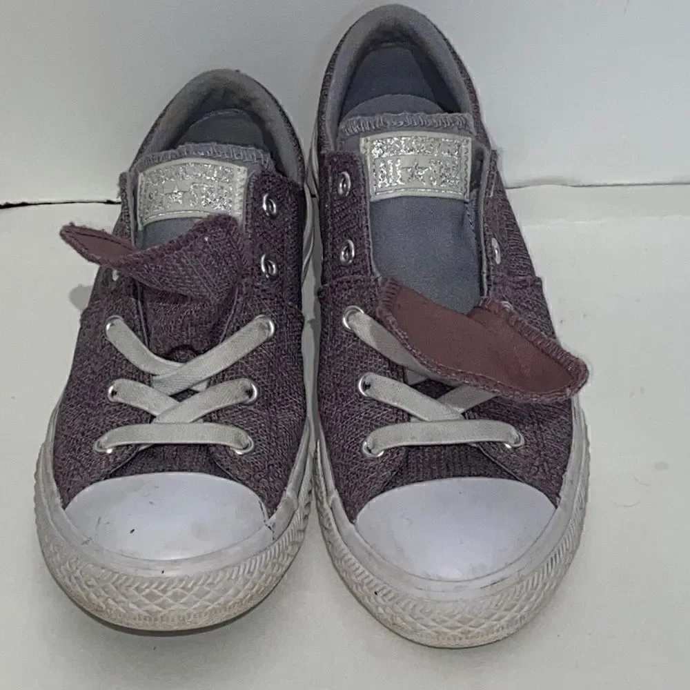 Converse All‎ Star Girl's Maddie Low Top purple White Sneakers Sz 3.5